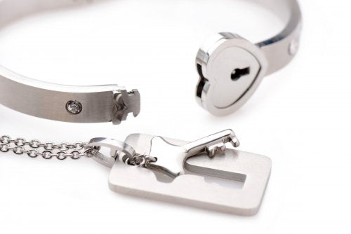 Master Series Cuffed Locking & Key Necklace